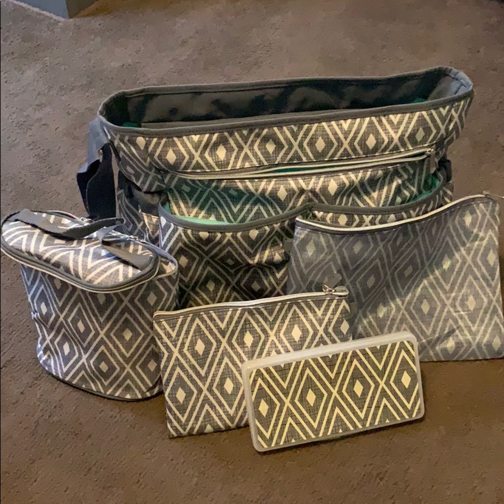 Diaper bag with accessories